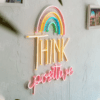 Think Positive Neon Tabela